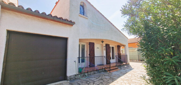 PYRÉNNÉES ORIENTALES - MAISON 3 FACES DE TYPE F5 - IDEAL INVESTISSEMENT