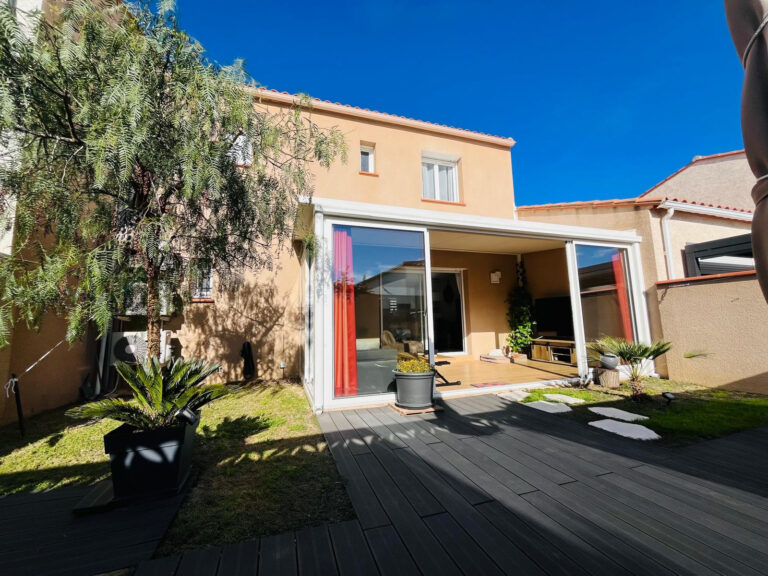 Pia Bompas Magnifique villa familiale T4   Confort optimal & environnement privilégié