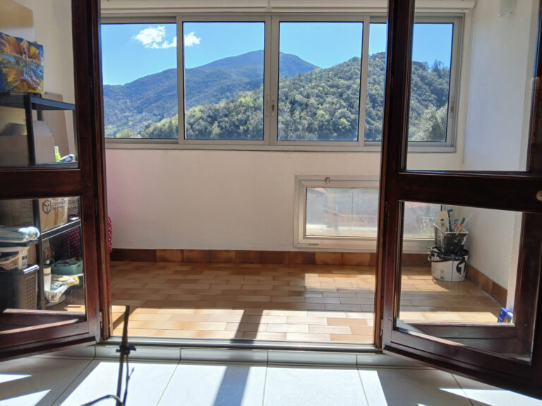 Appt type F3 avec loggia fermée