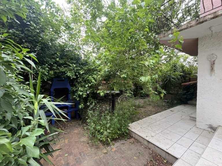 CANET PLAGE VILLA de Type F6 avec Jardin