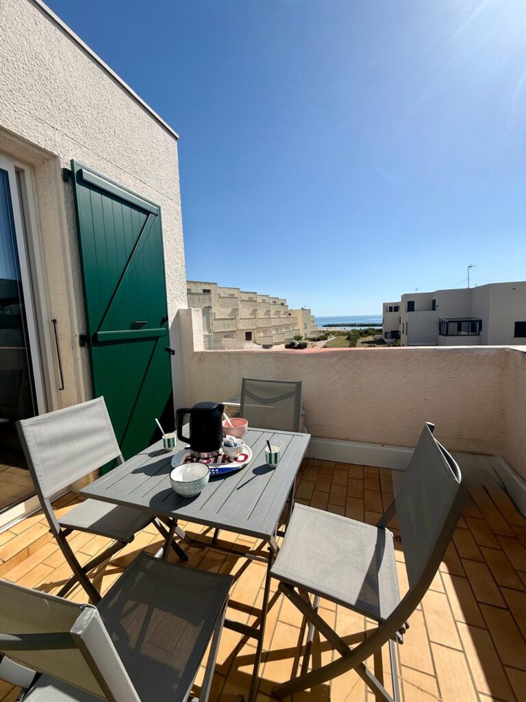 LE BARCARES- Agréable 2 pièces vue mer entièrement rénové