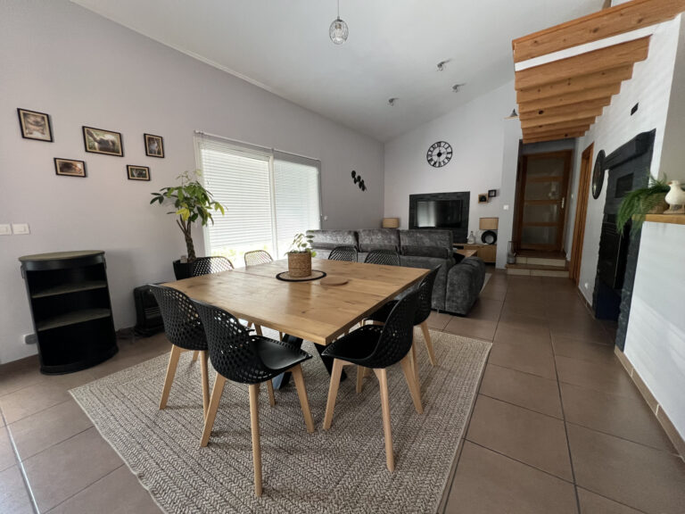 Maison contemporaine de plain-pied   Arles-sur-Tech