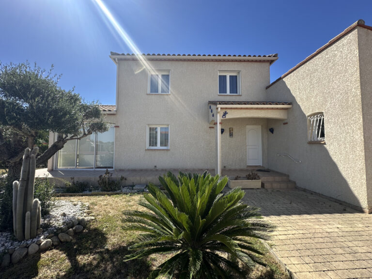 Belle villa 4 faces à vendre à SAINT CYPRIEN (66750)