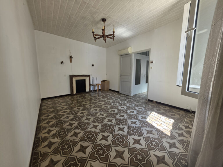 Maison de village à rénover  - Torreilles 66440