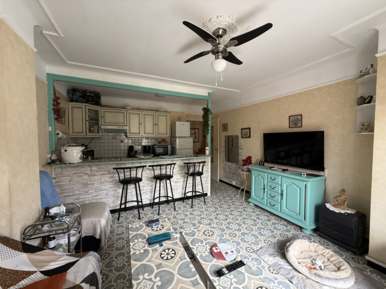 À VENDRE   F2 avec balcon   Idéal investisseur