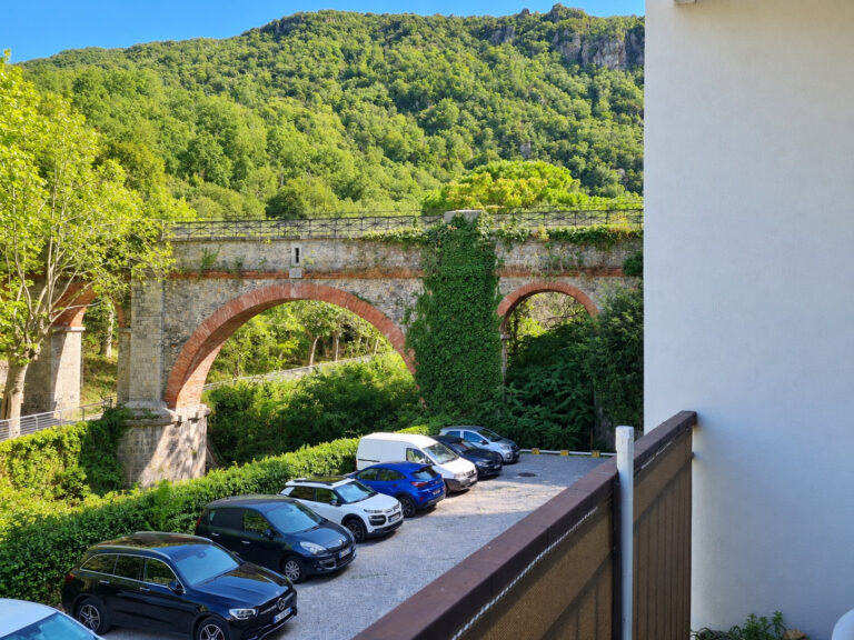 Studio meublé avec vue exceptionnelle à Amélie-les-Bains