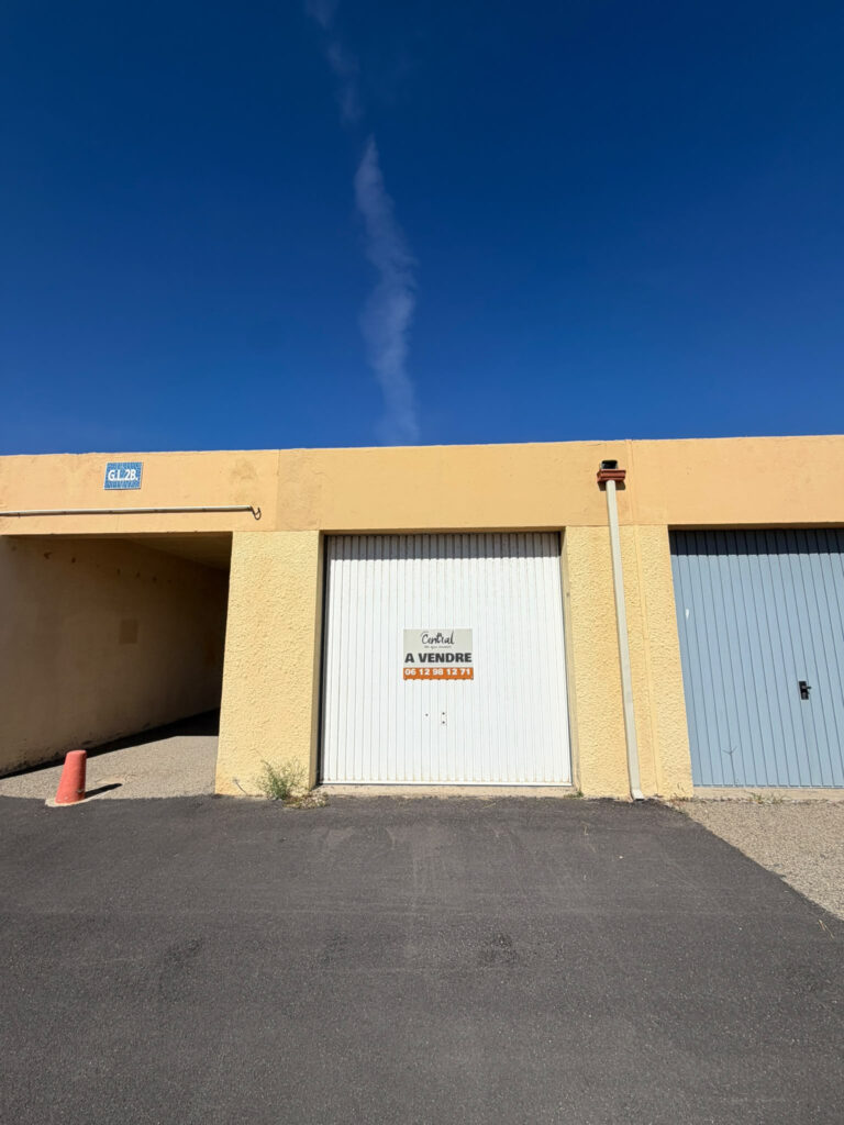 Le Barcarès Exclusivité LIDO Grand Large Grand Garage avec compteur et porte electrique !